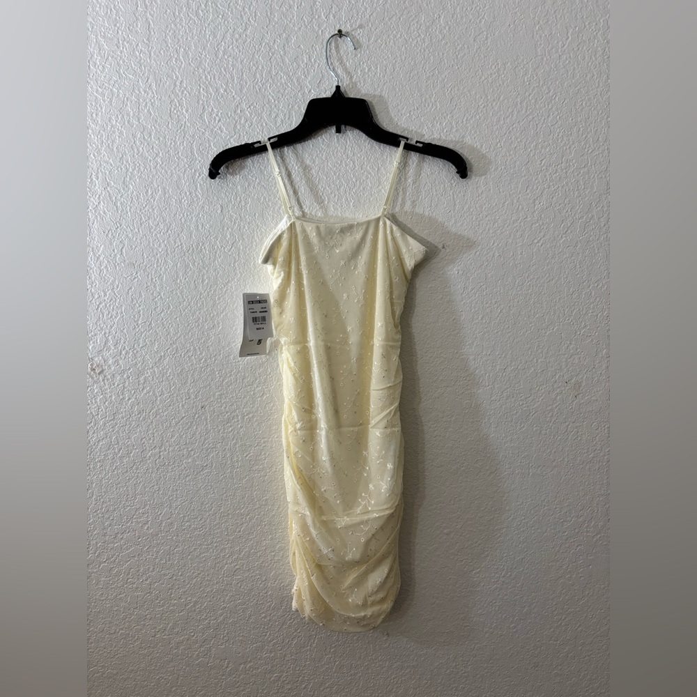 NWT Un Deux Trois Ivory Light Yellow Embroidered Ruched Midi Dress Sz 14 - Picture 5 of 10